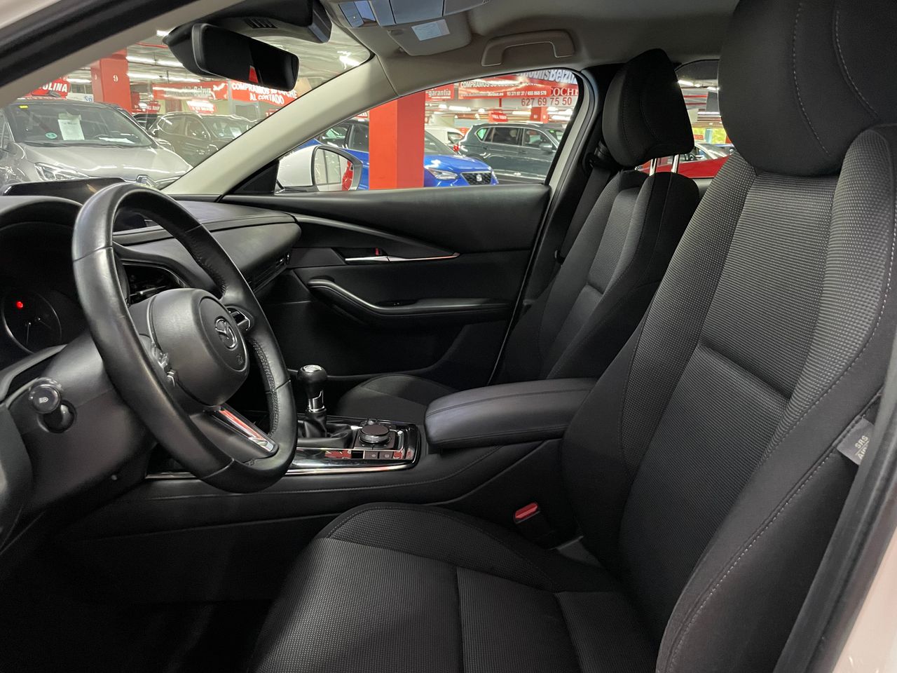 Foto Mazda CX-30 8