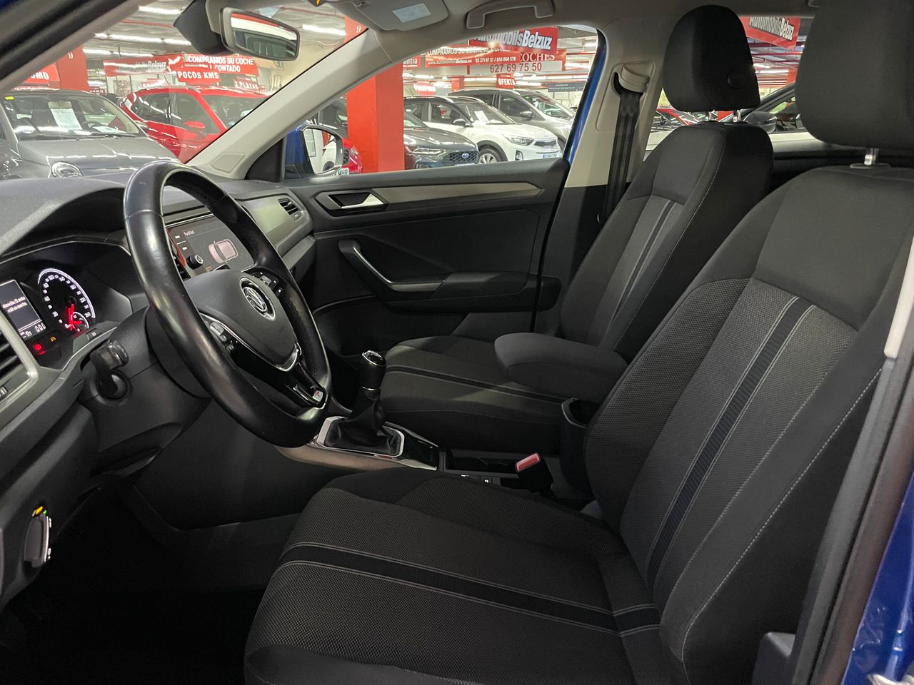 Foto Volkswagen T-Roc 8
