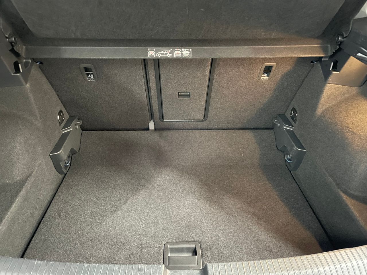 Foto Volkswagen T-Roc 10