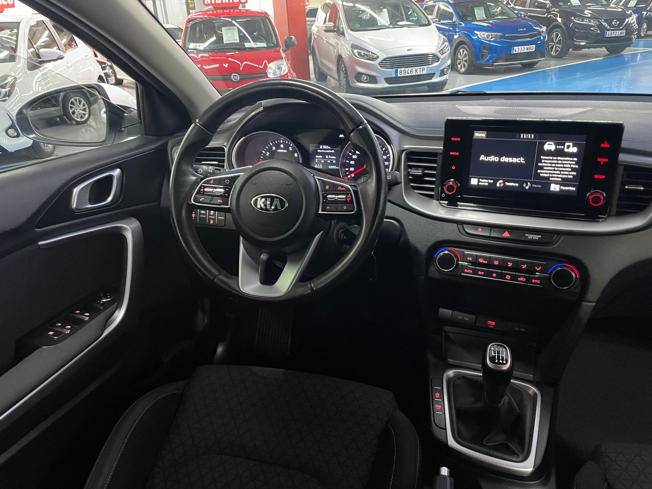 Foto Kia XCeed 11
