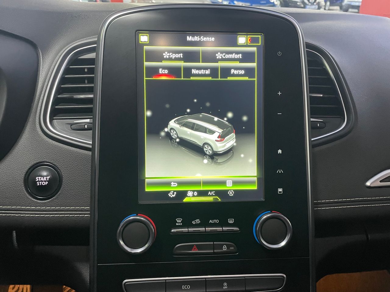 Foto Renault Grand Scénic 13