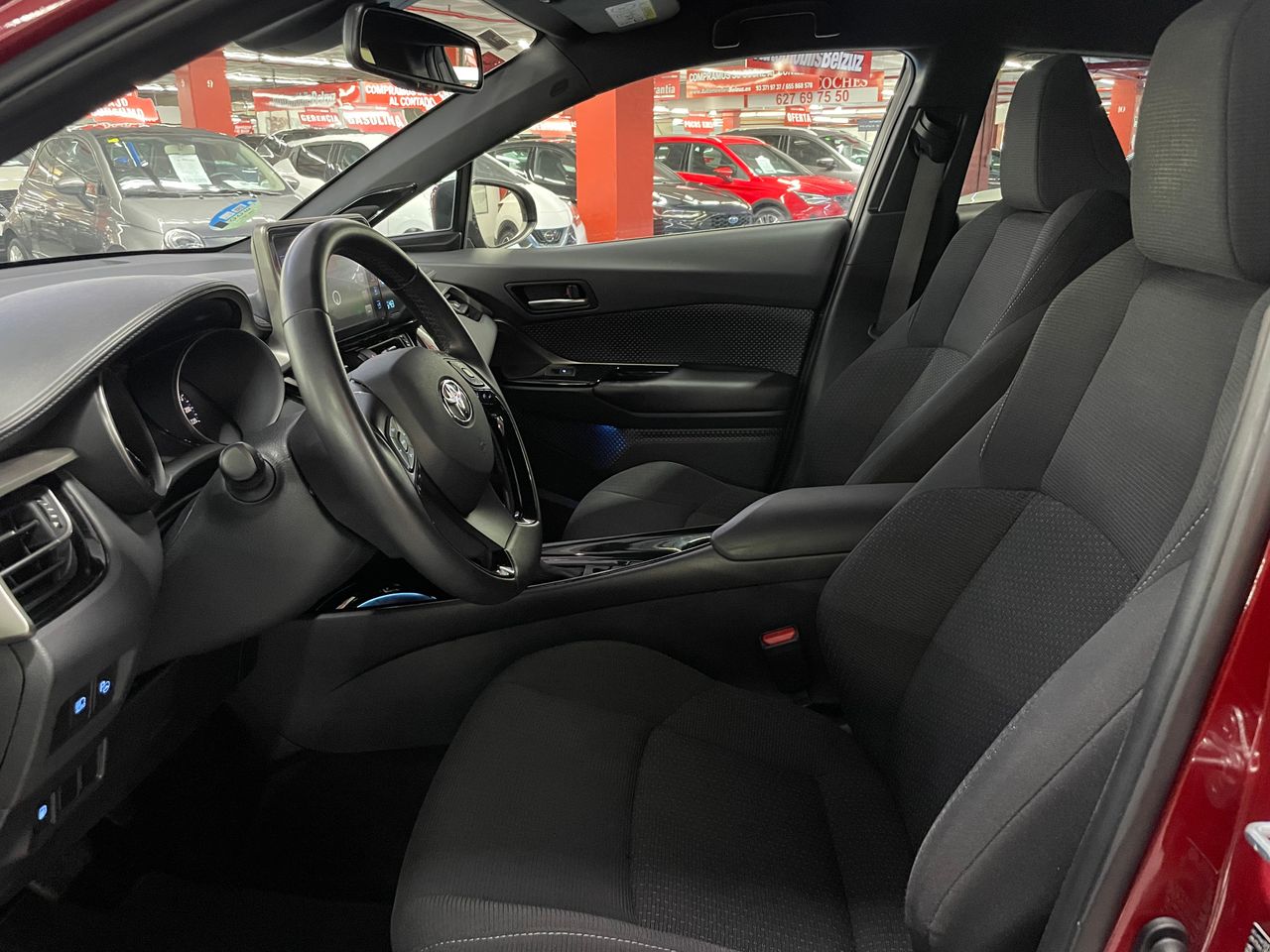 Foto Toyota C-HR 8