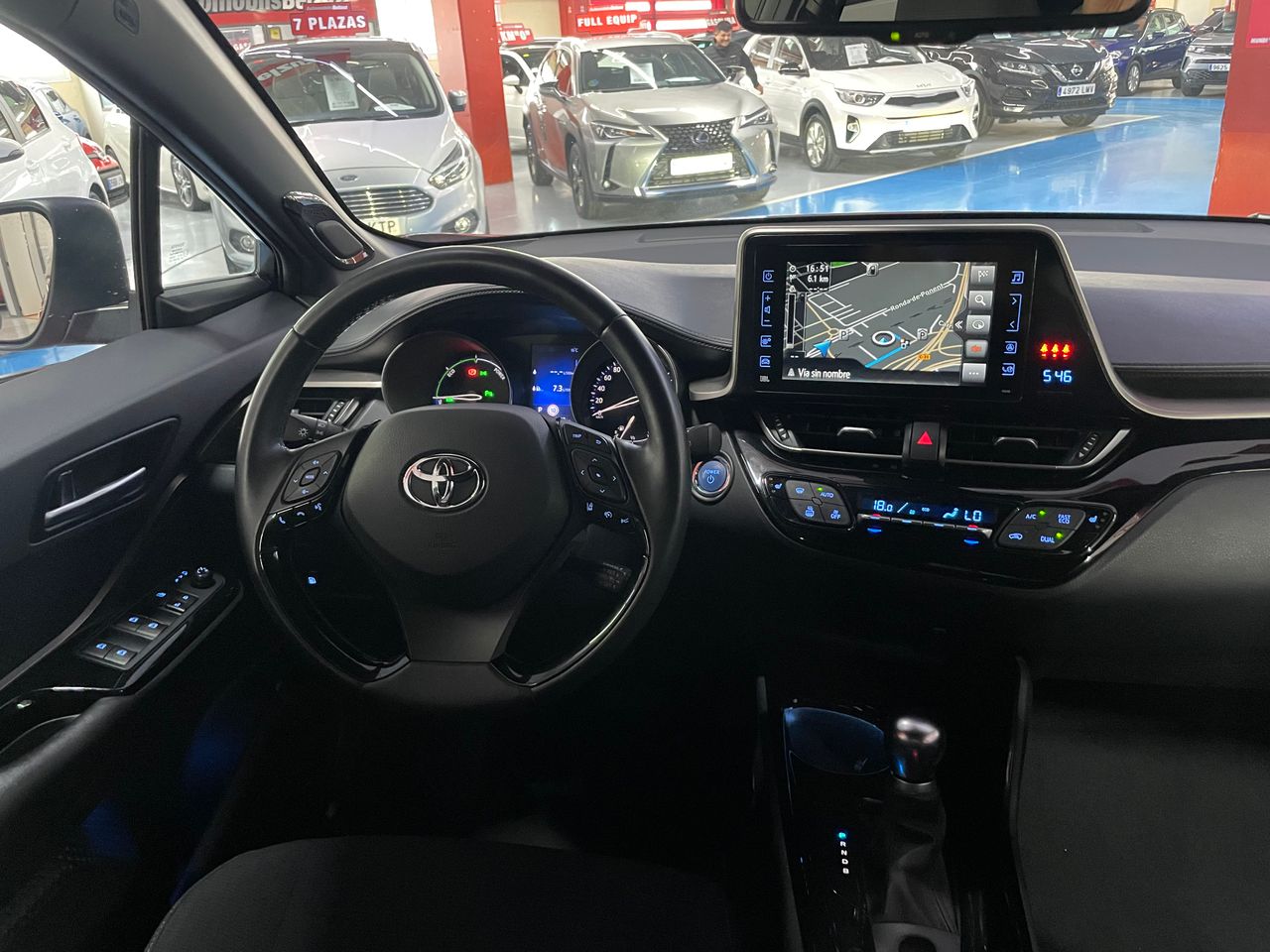 Foto Toyota C-HR 11