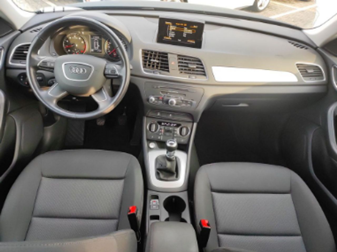 Foto Audi Q3 7