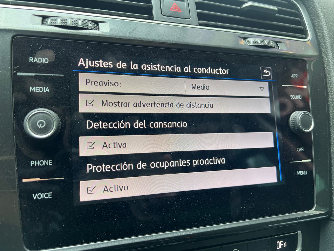 Foto Volkswagen Golf 18