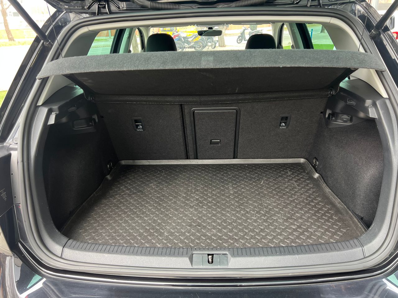 Foto Volkswagen Golf 21