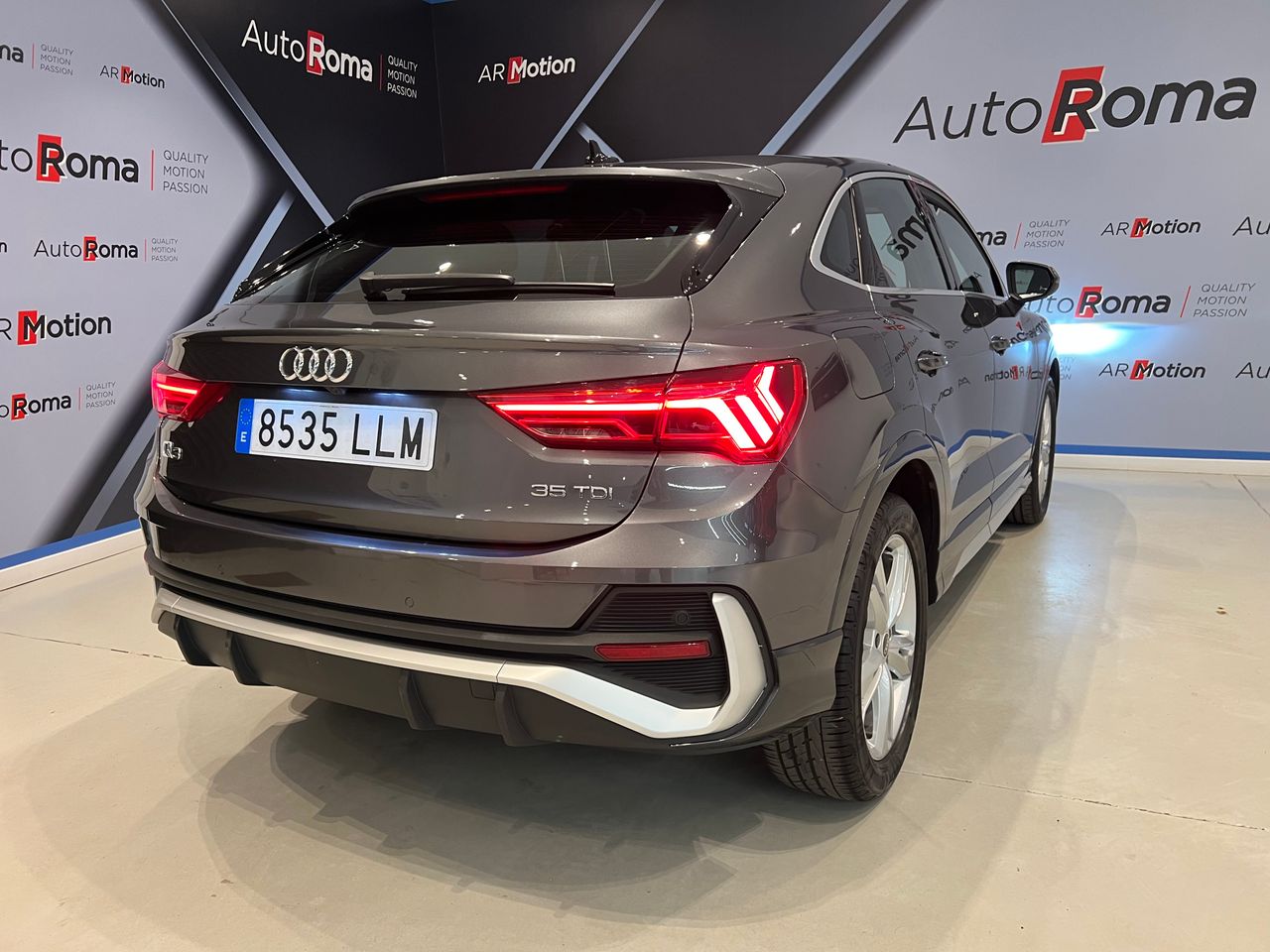 Foto Audi Q3 8