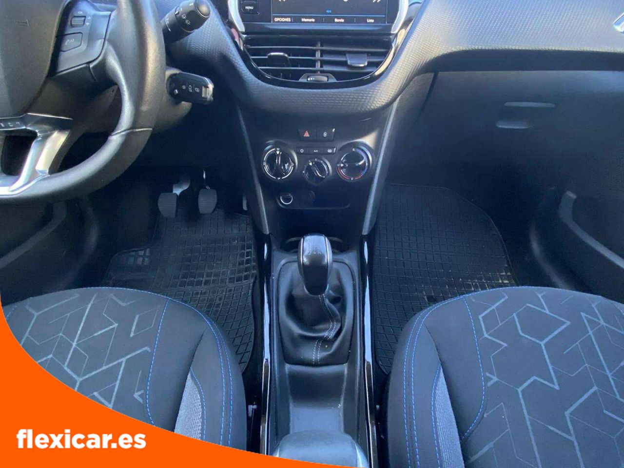 Foto Peugeot 2008 11