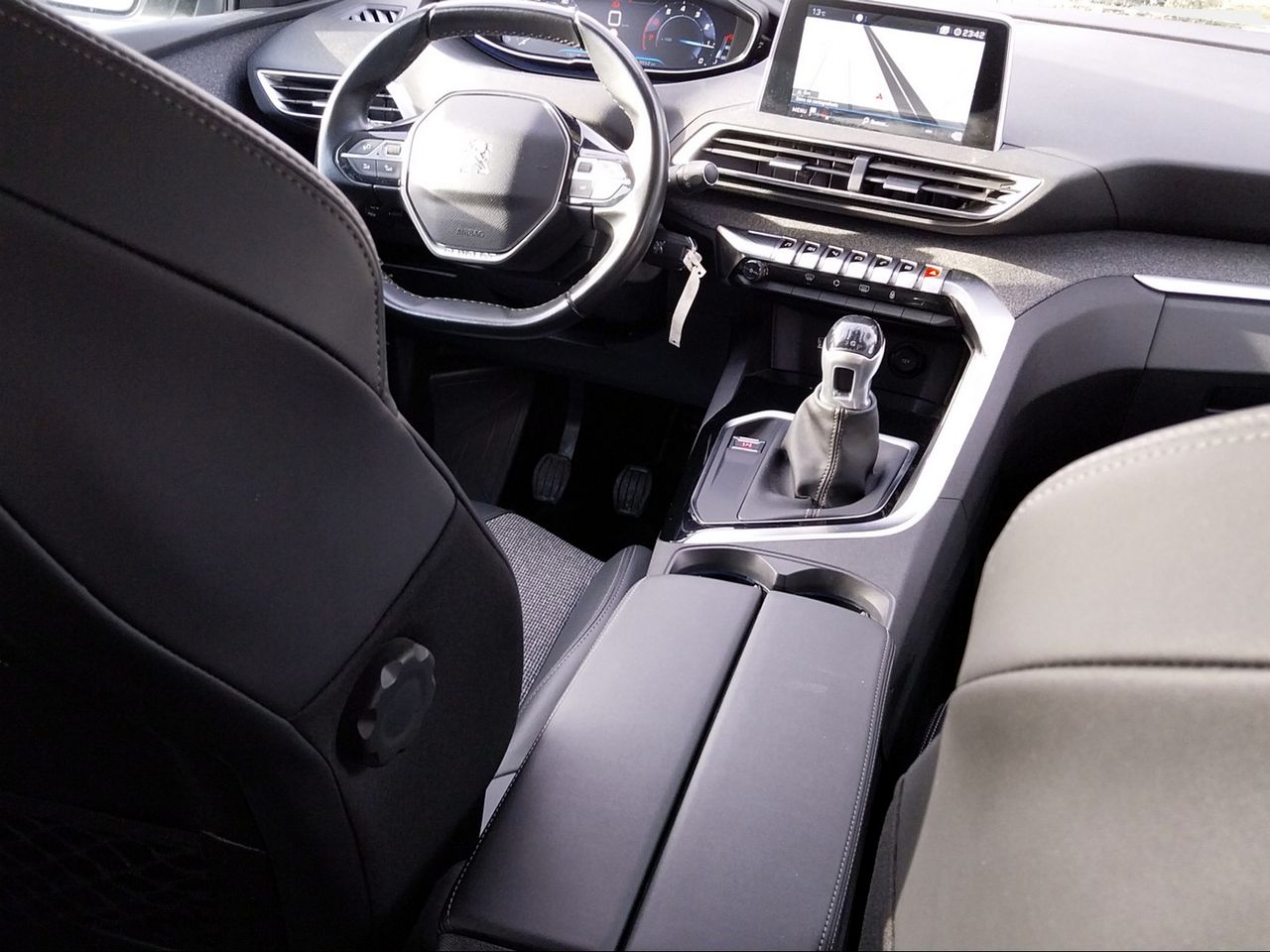 Foto Peugeot 3008 15