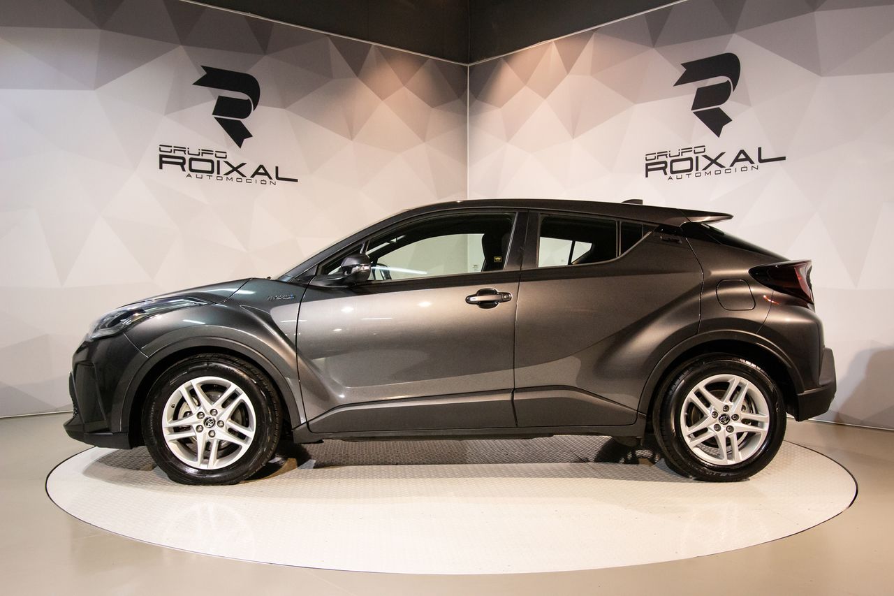 Foto Toyota C-HR 2