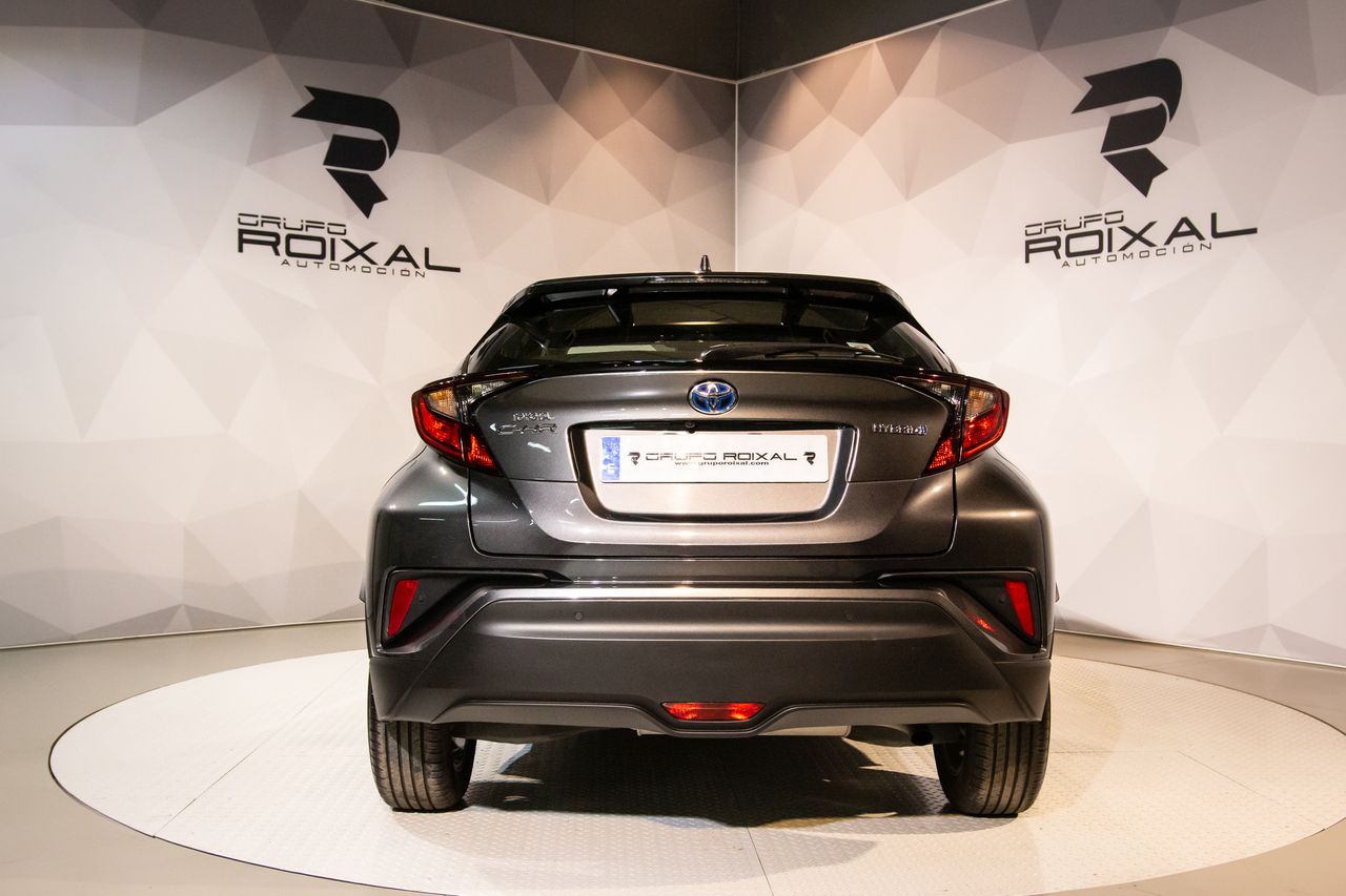 Foto Toyota C-HR 4