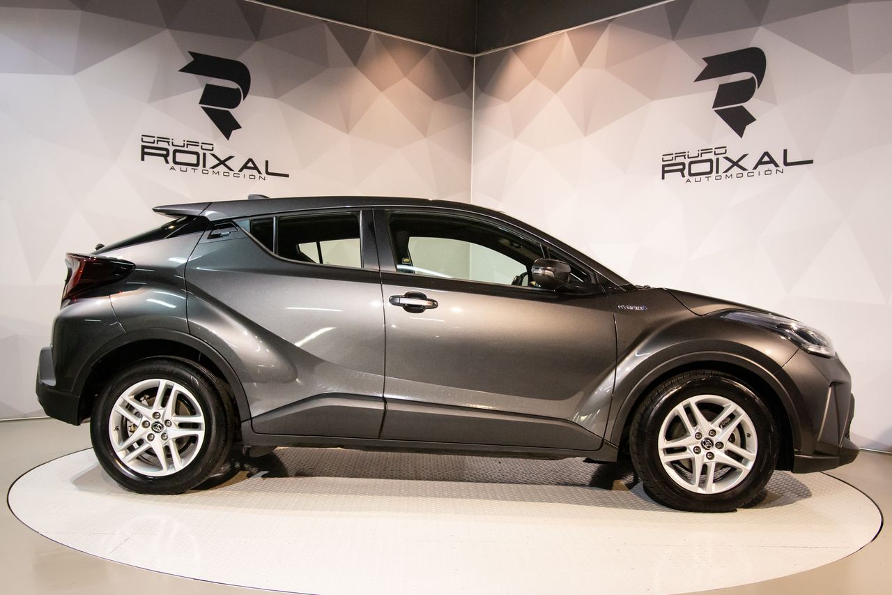 Foto Toyota C-HR 6