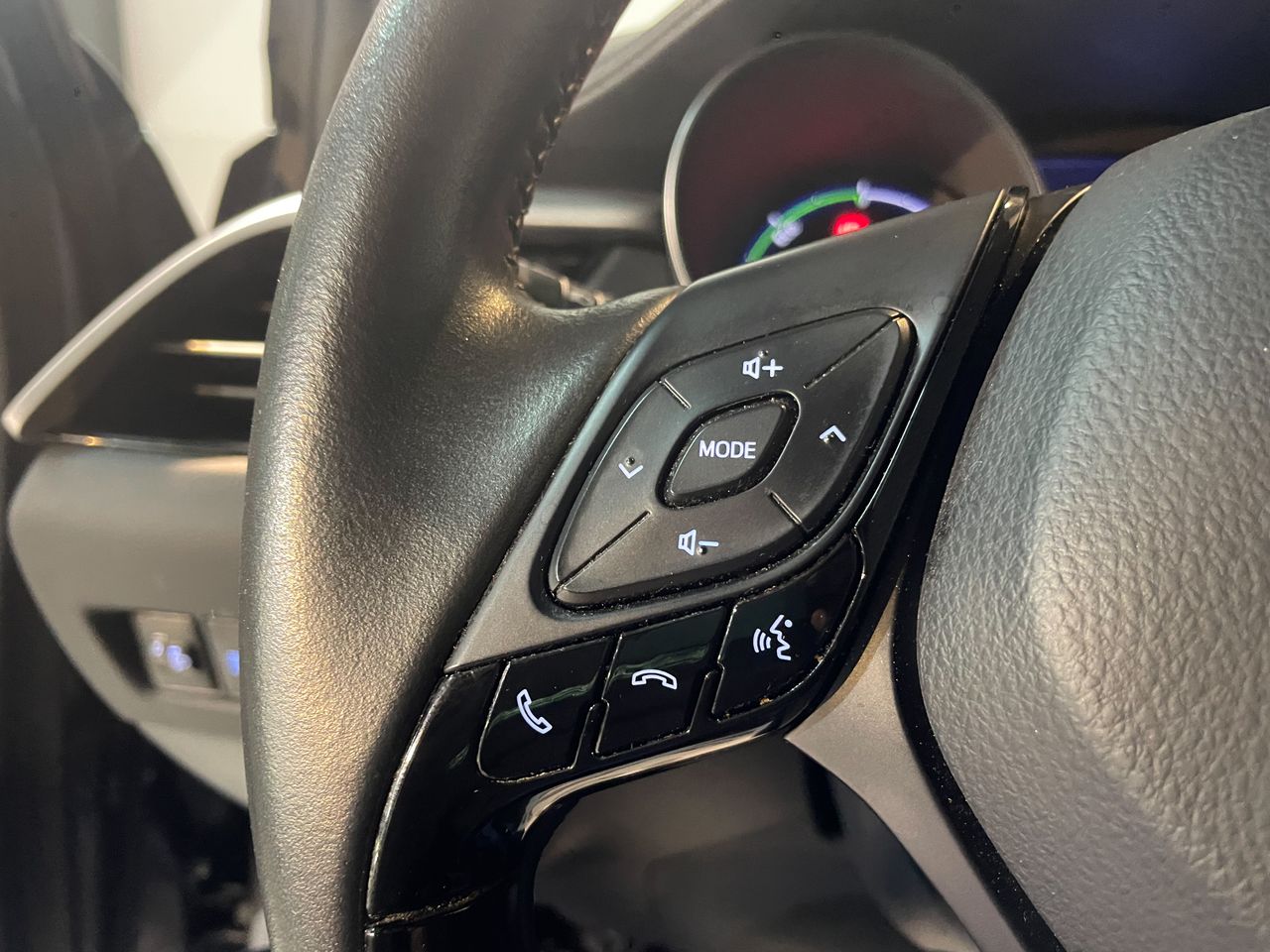 Foto Toyota C-HR 24