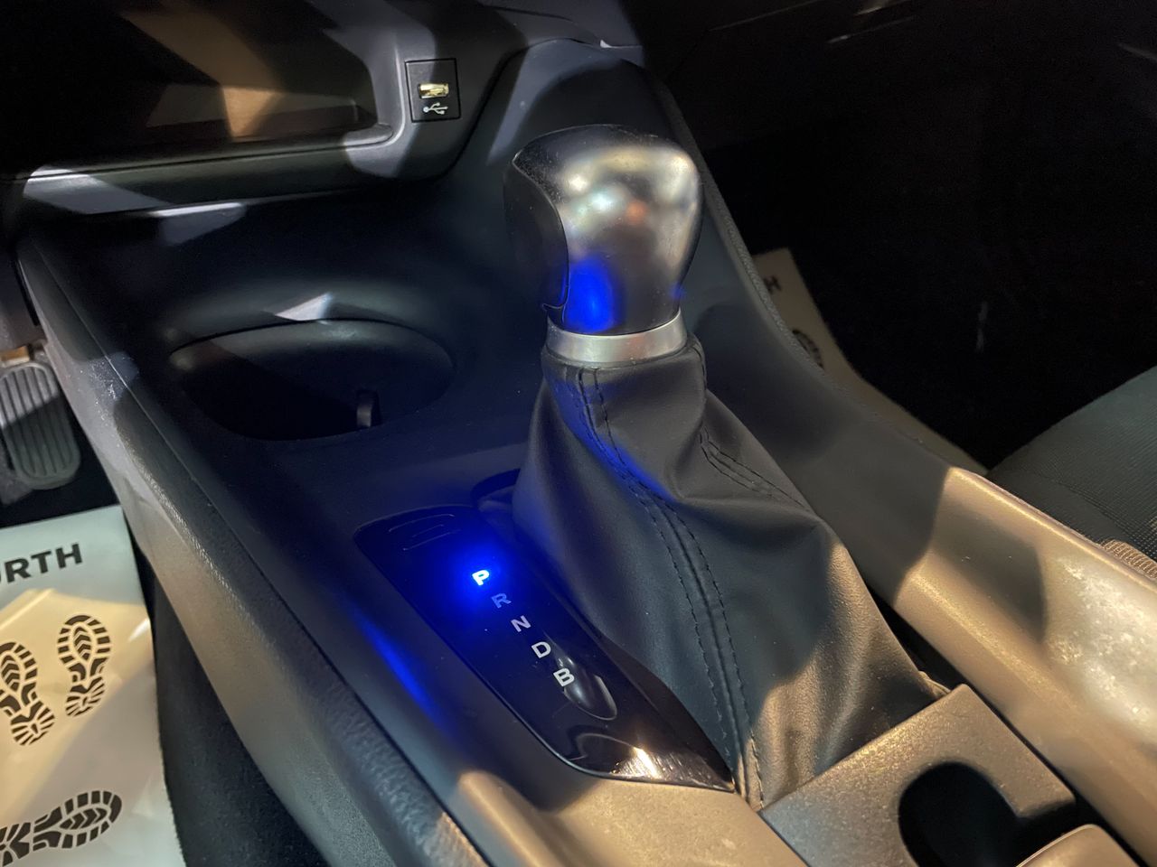 Foto Toyota C-HR 27