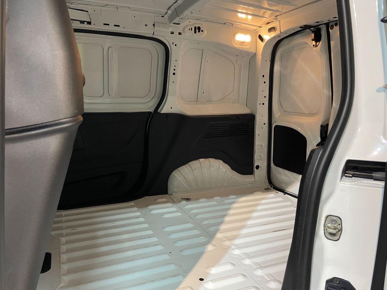 Foto Peugeot Partner 21