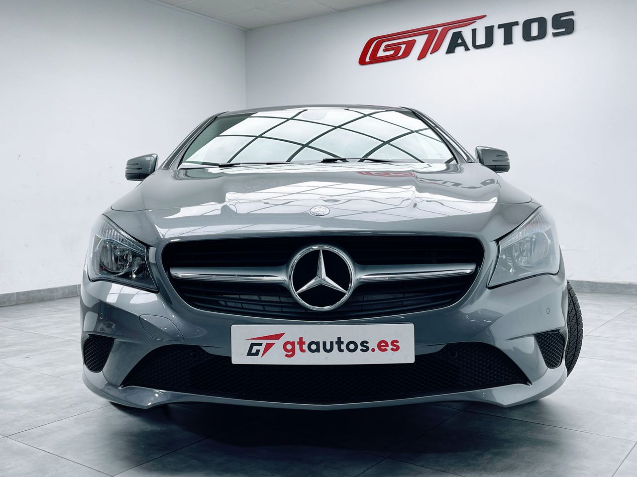Foto Mercedes-Benz Clase CLA 8