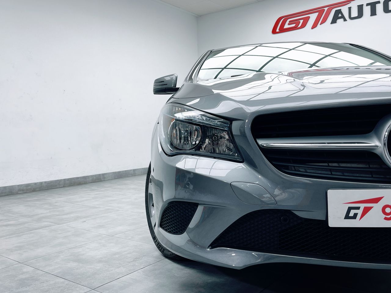 Foto Mercedes-Benz Clase CLA 18