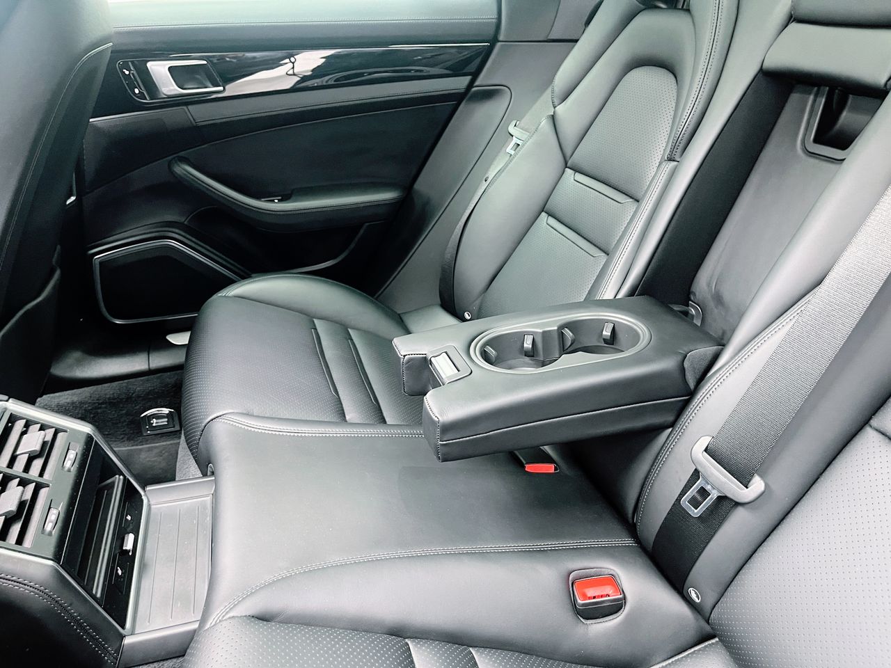 Foto Porsche Panamera 9