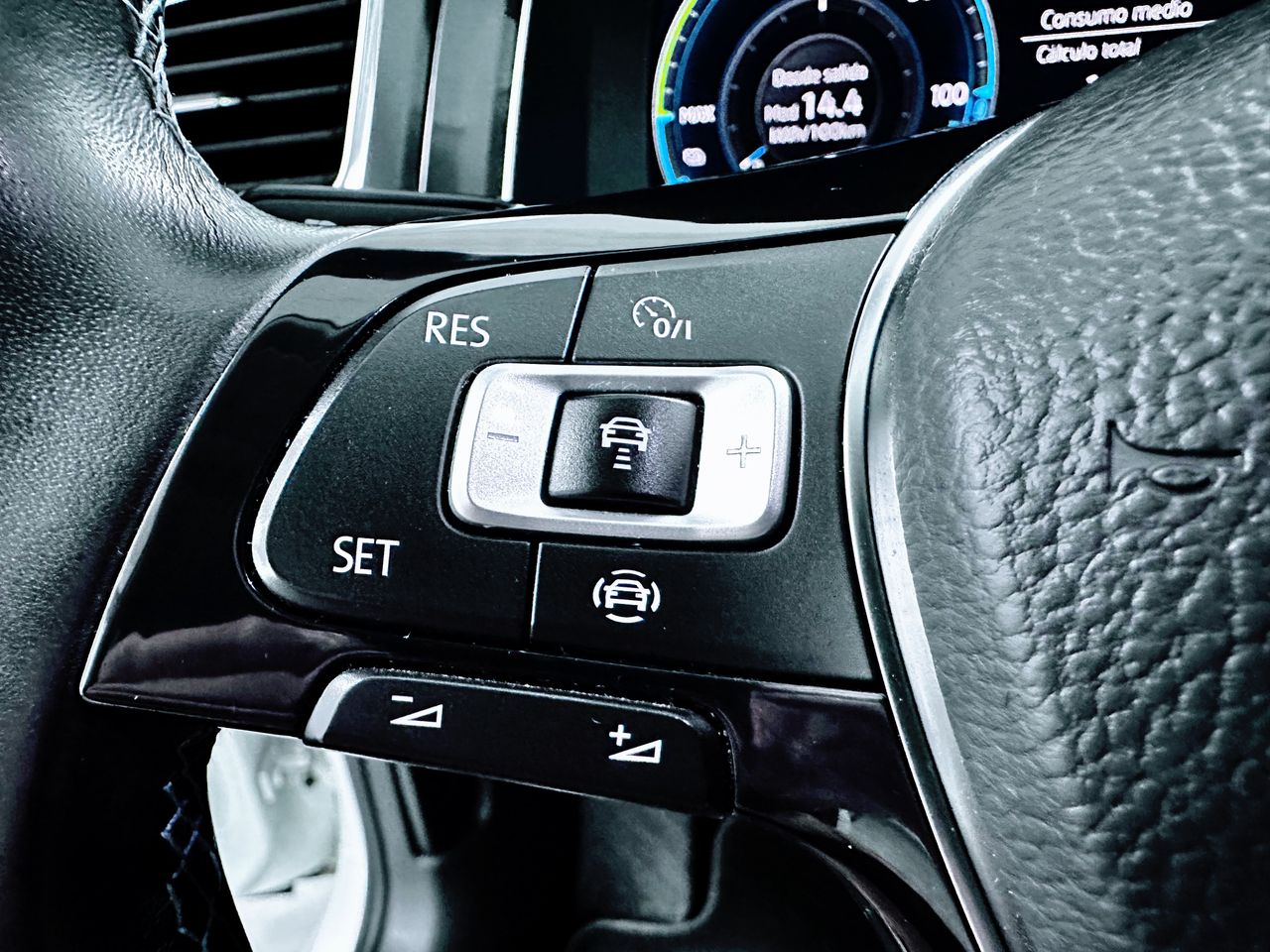 Foto Volkswagen Golf 19