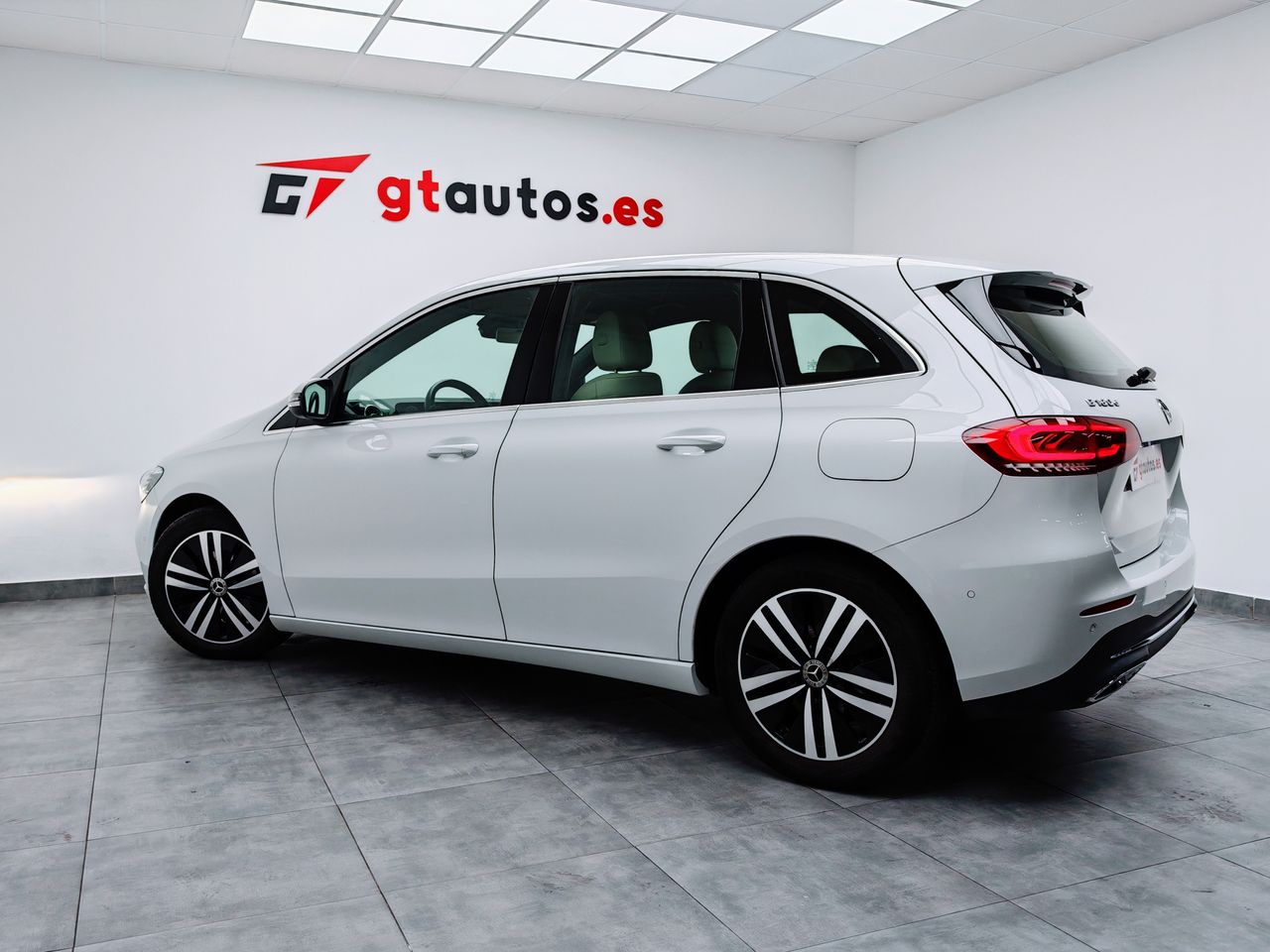 Foto Mercedes-Benz Clase B 3