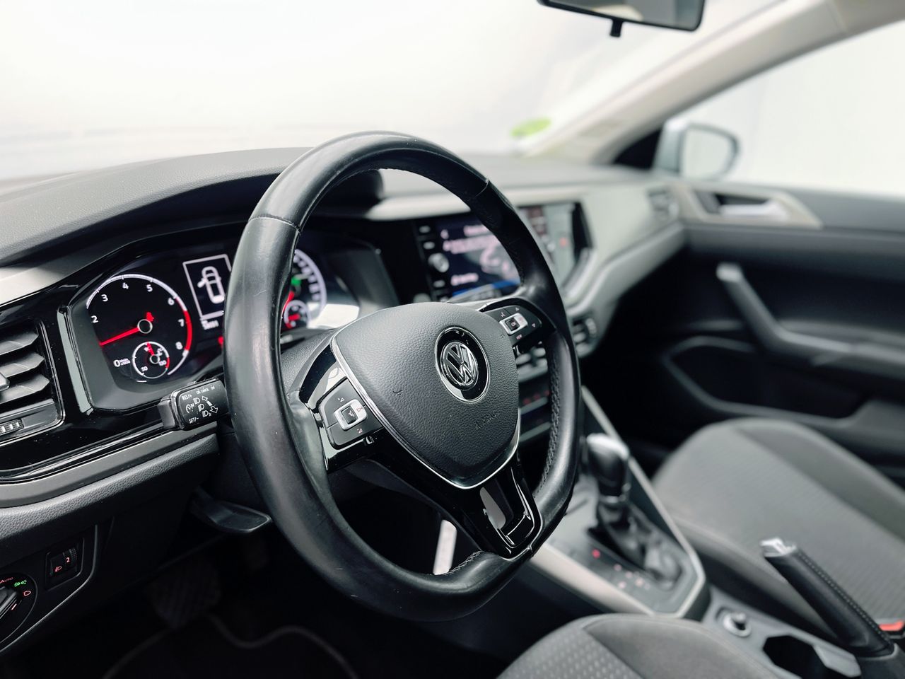 Foto Volkswagen Polo 22