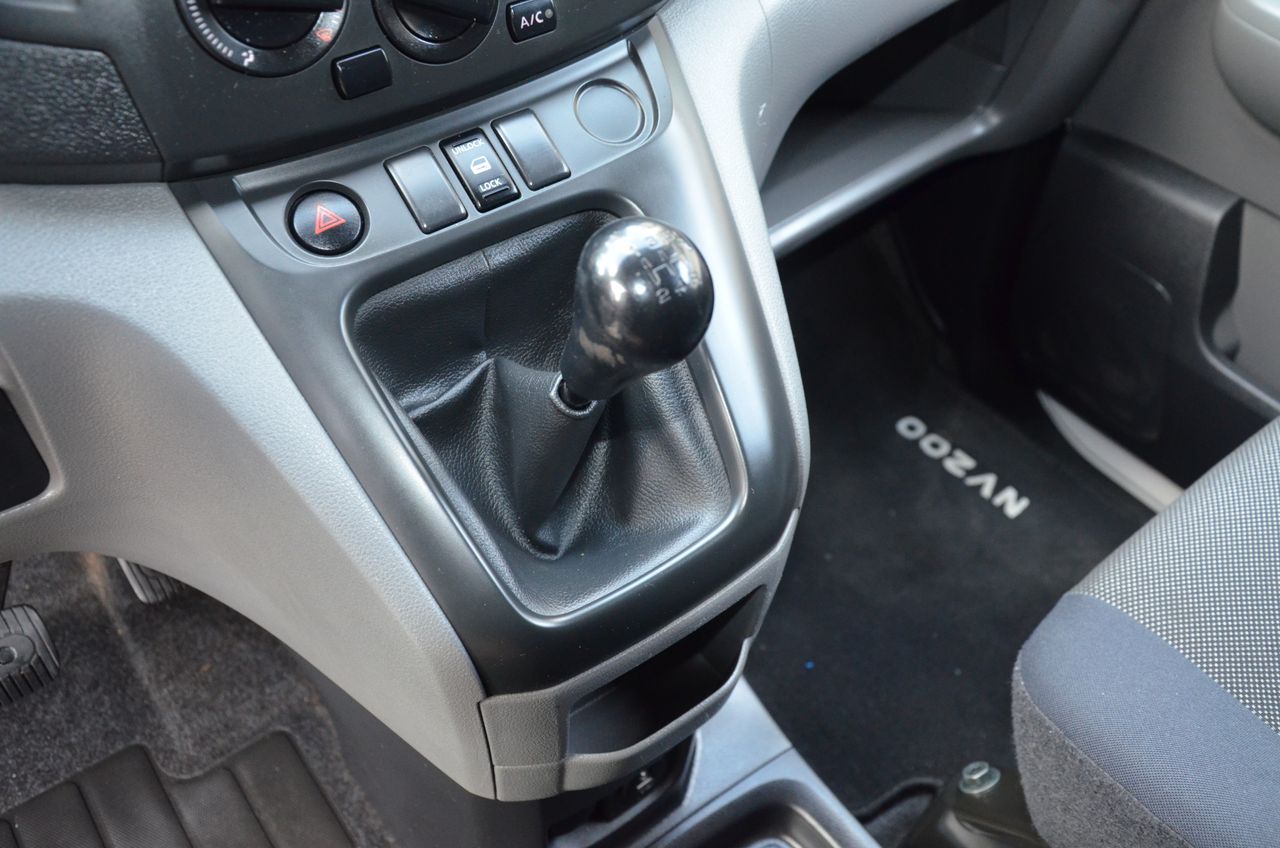 Foto Nissan NV200 18