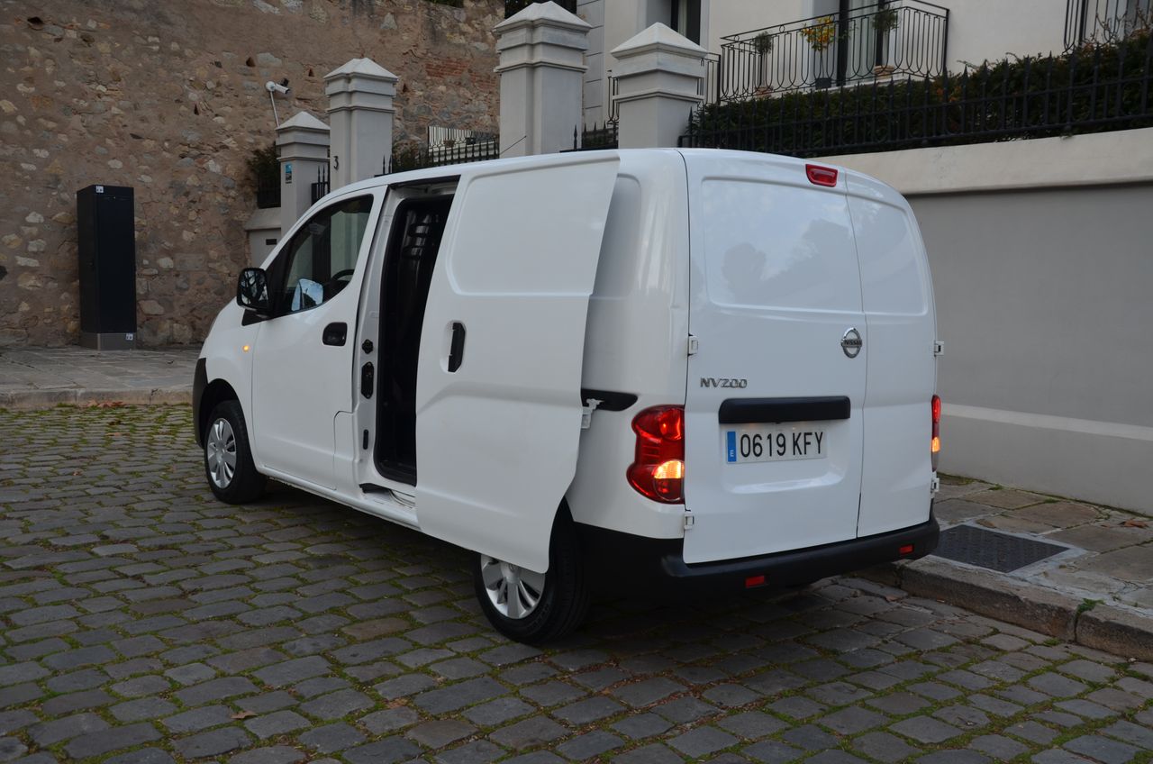 Foto Nissan NV200 20