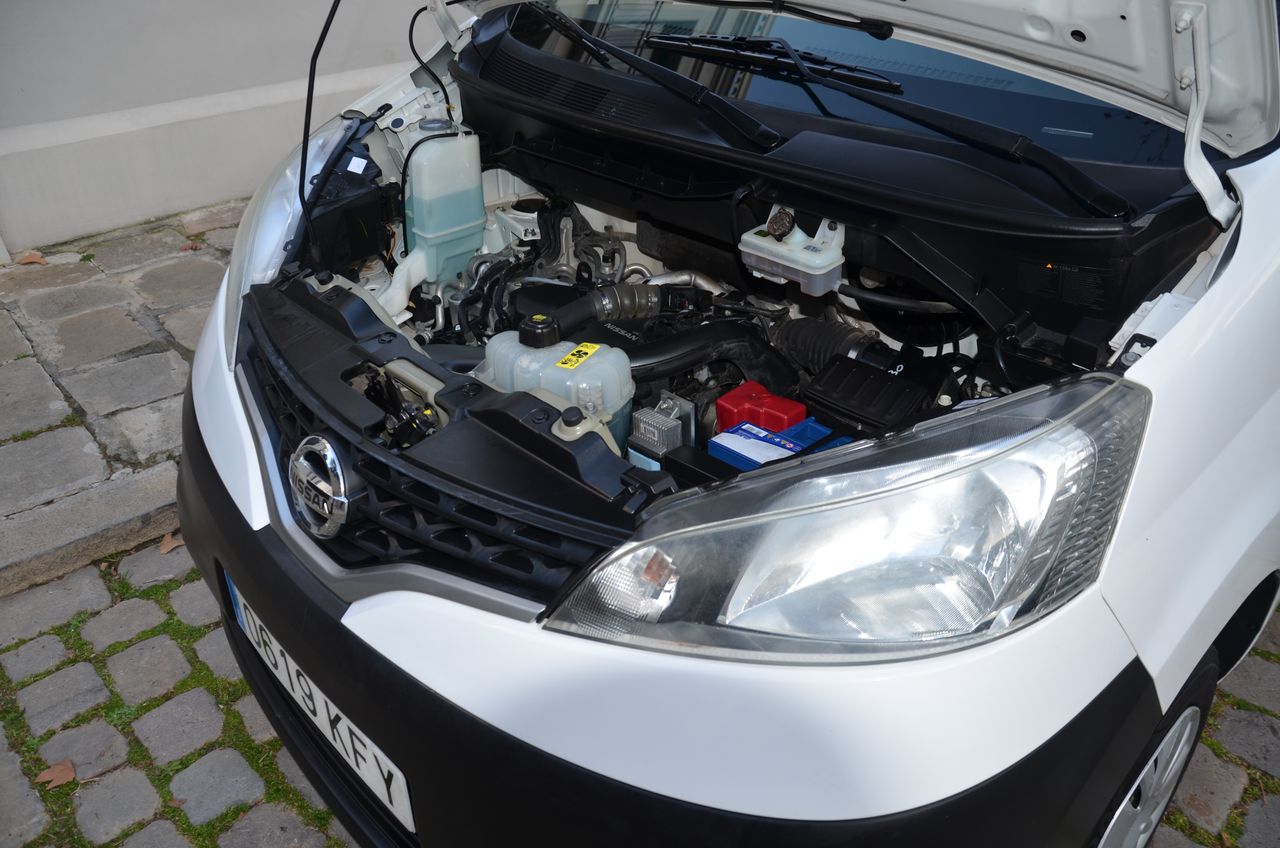 Foto Nissan NV200 27