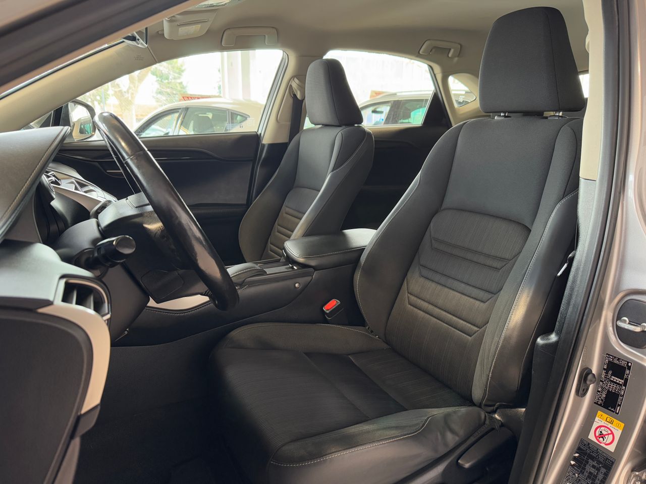Foto Lexus NX 8