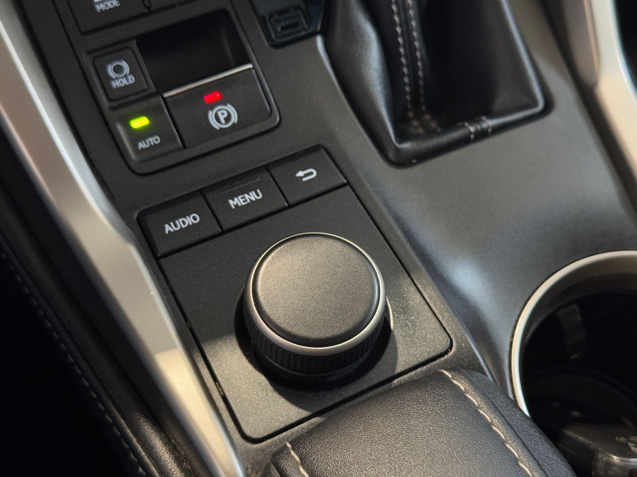 Foto Lexus NX 27