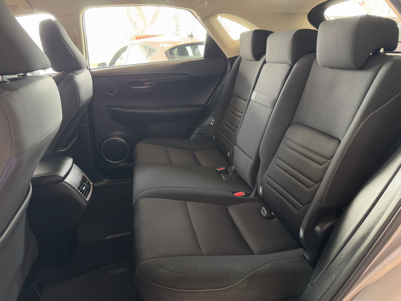 Foto Lexus NX 29