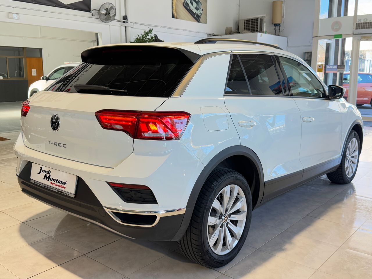 Foto Volkswagen T-Roc 4