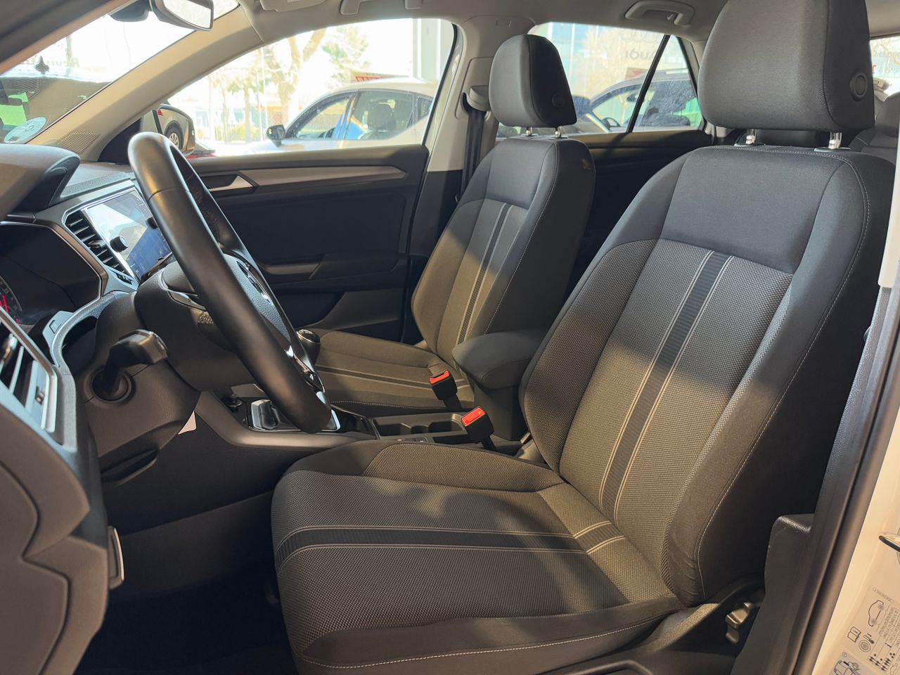 Foto Volkswagen T-Roc 8