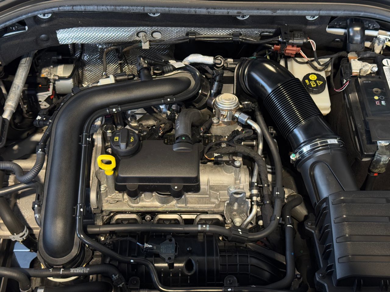 Foto Volkswagen T-Roc 33