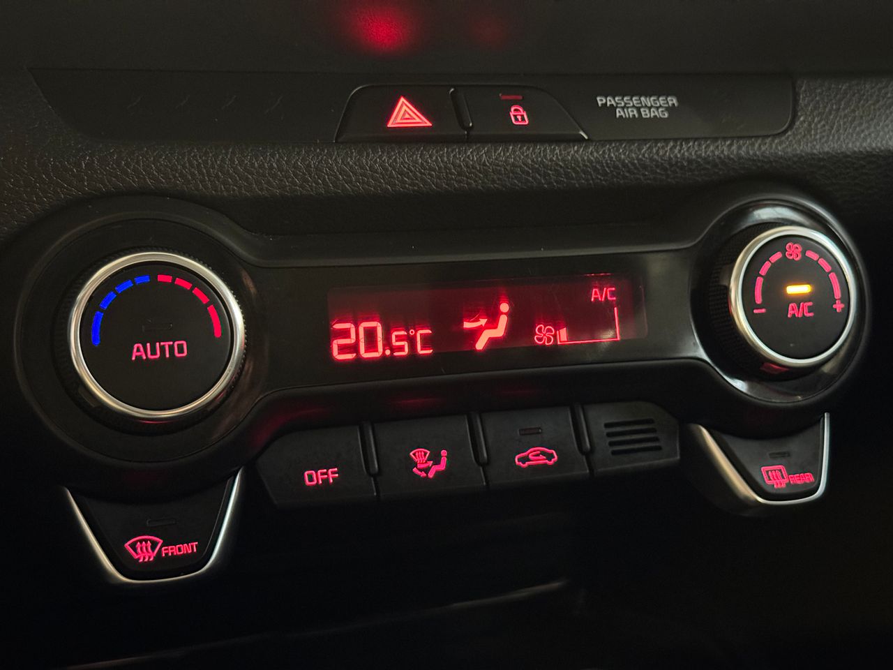 Foto Kia Stonic 27