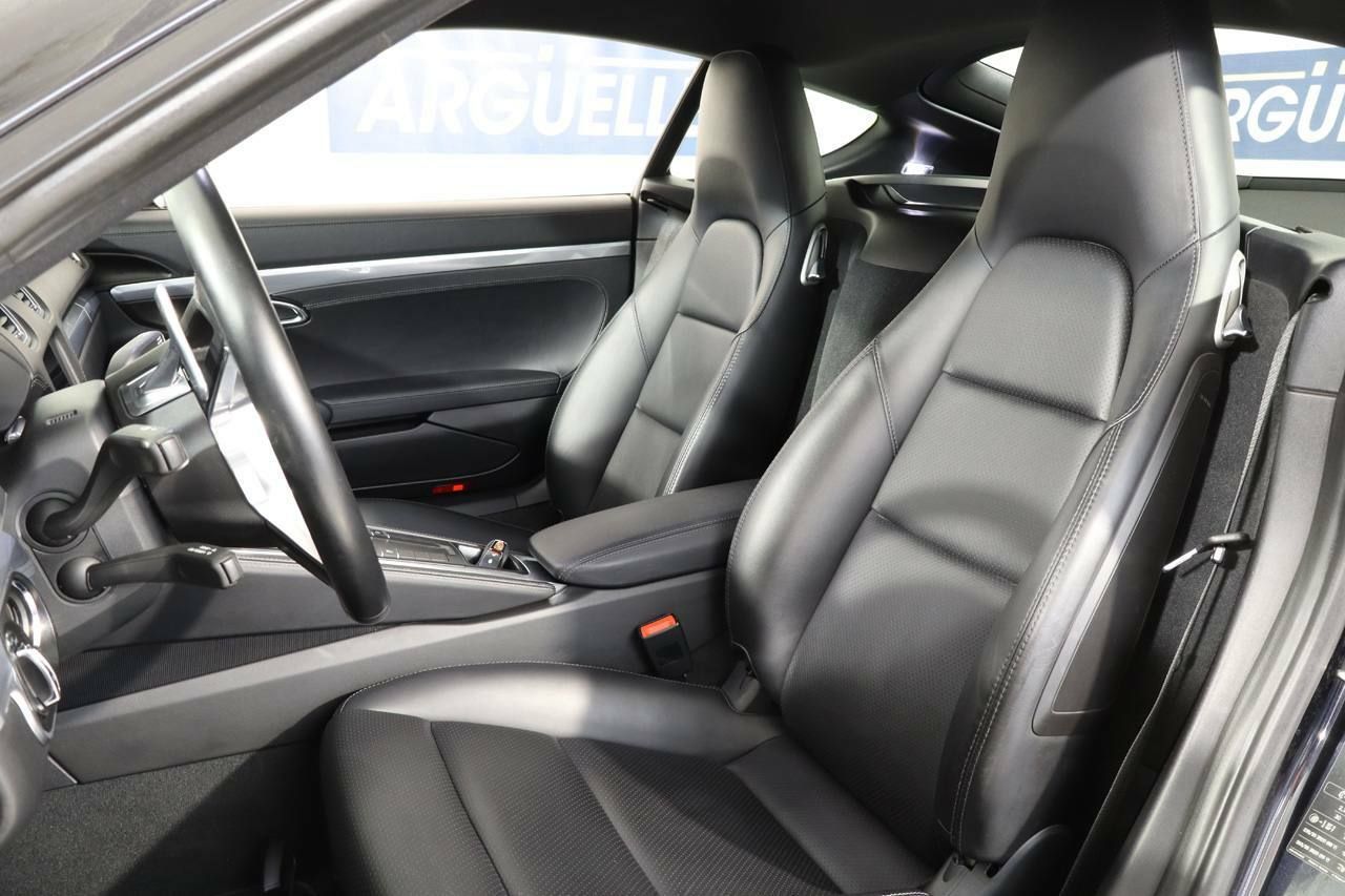Foto Porsche 718 8