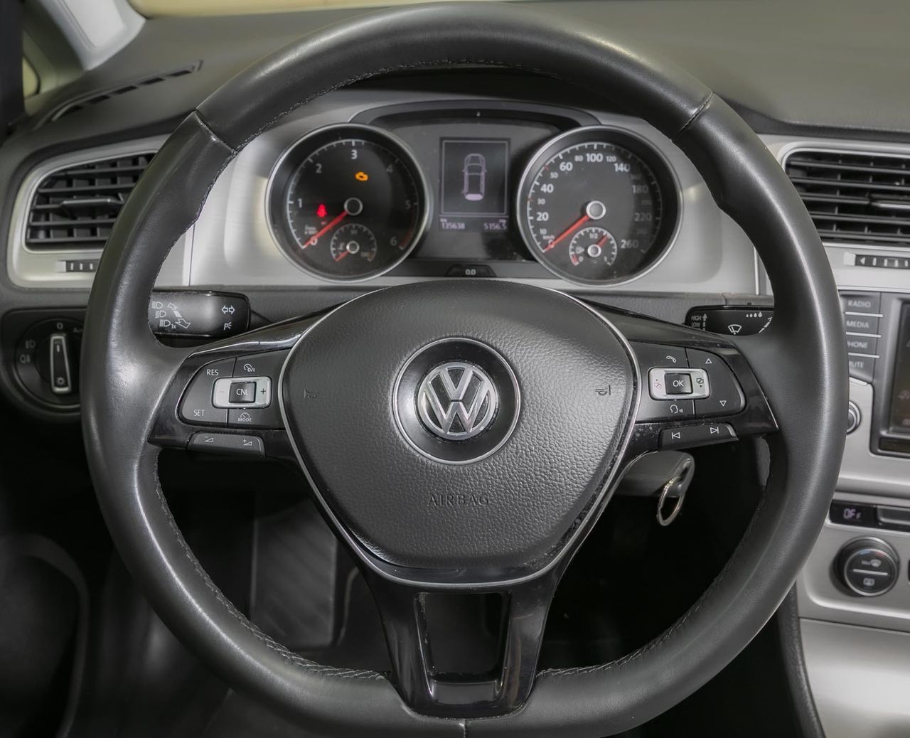 Foto Volkswagen Golf 16