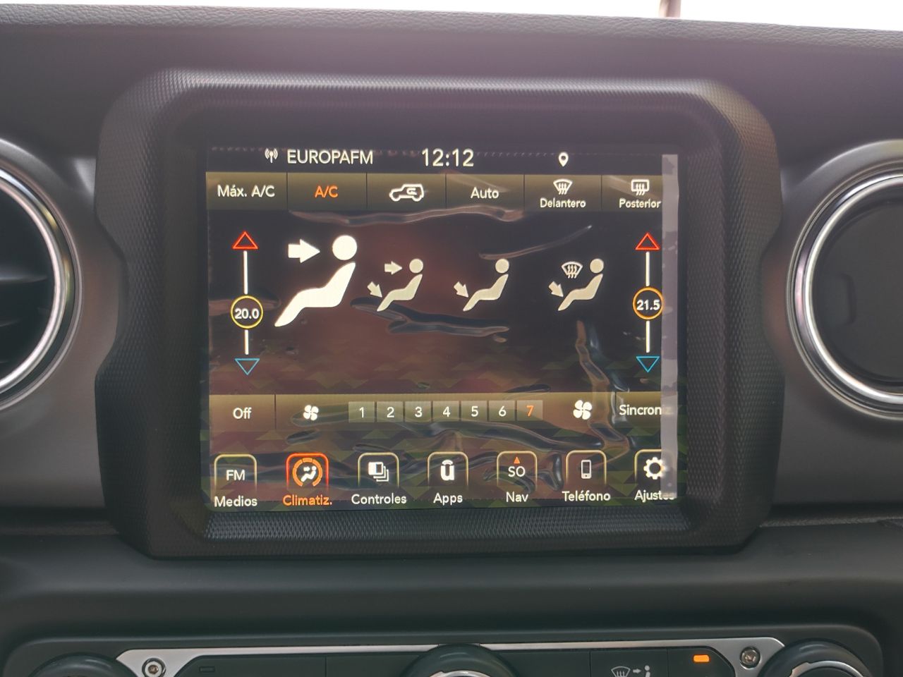 Foto Jeep Wrangler 26