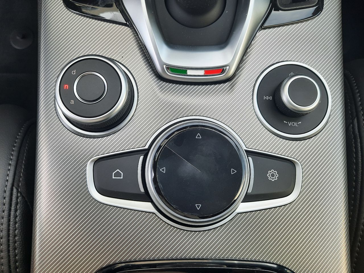 Foto Alfa Romeo Stelvio 16