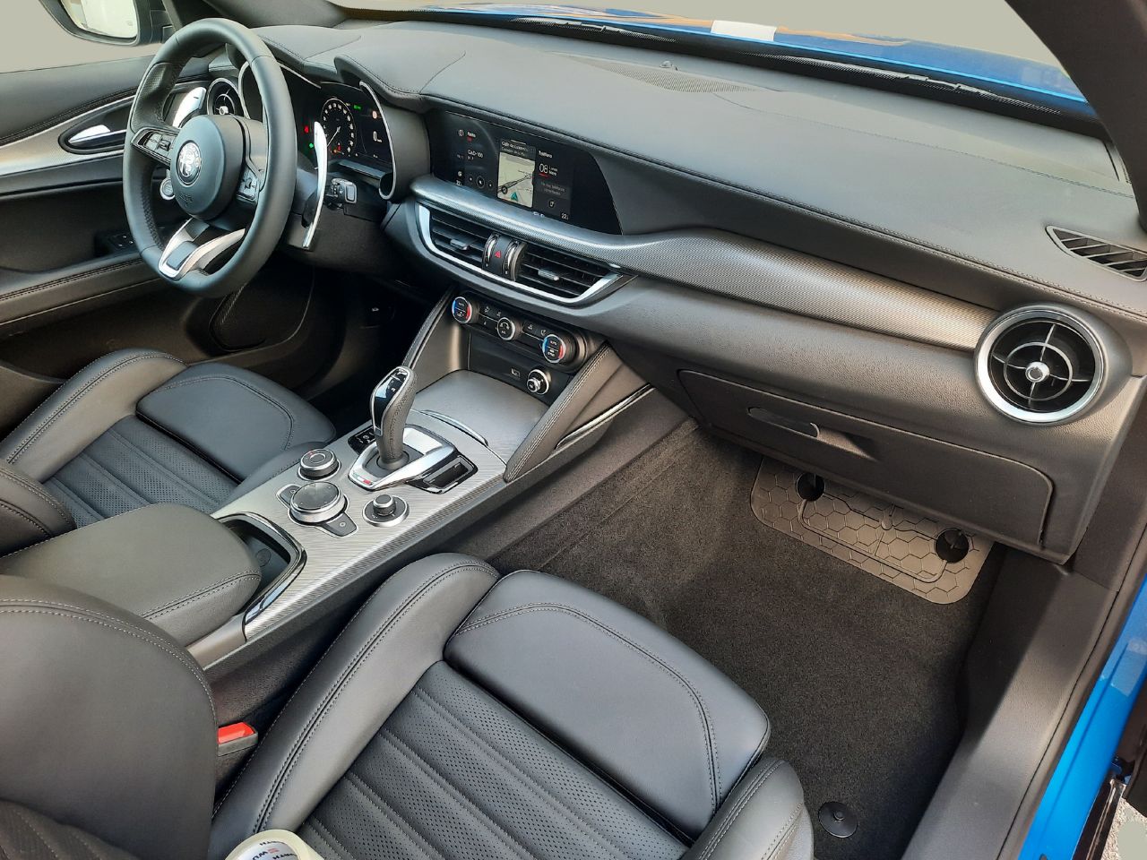 Foto Alfa Romeo Stelvio 19