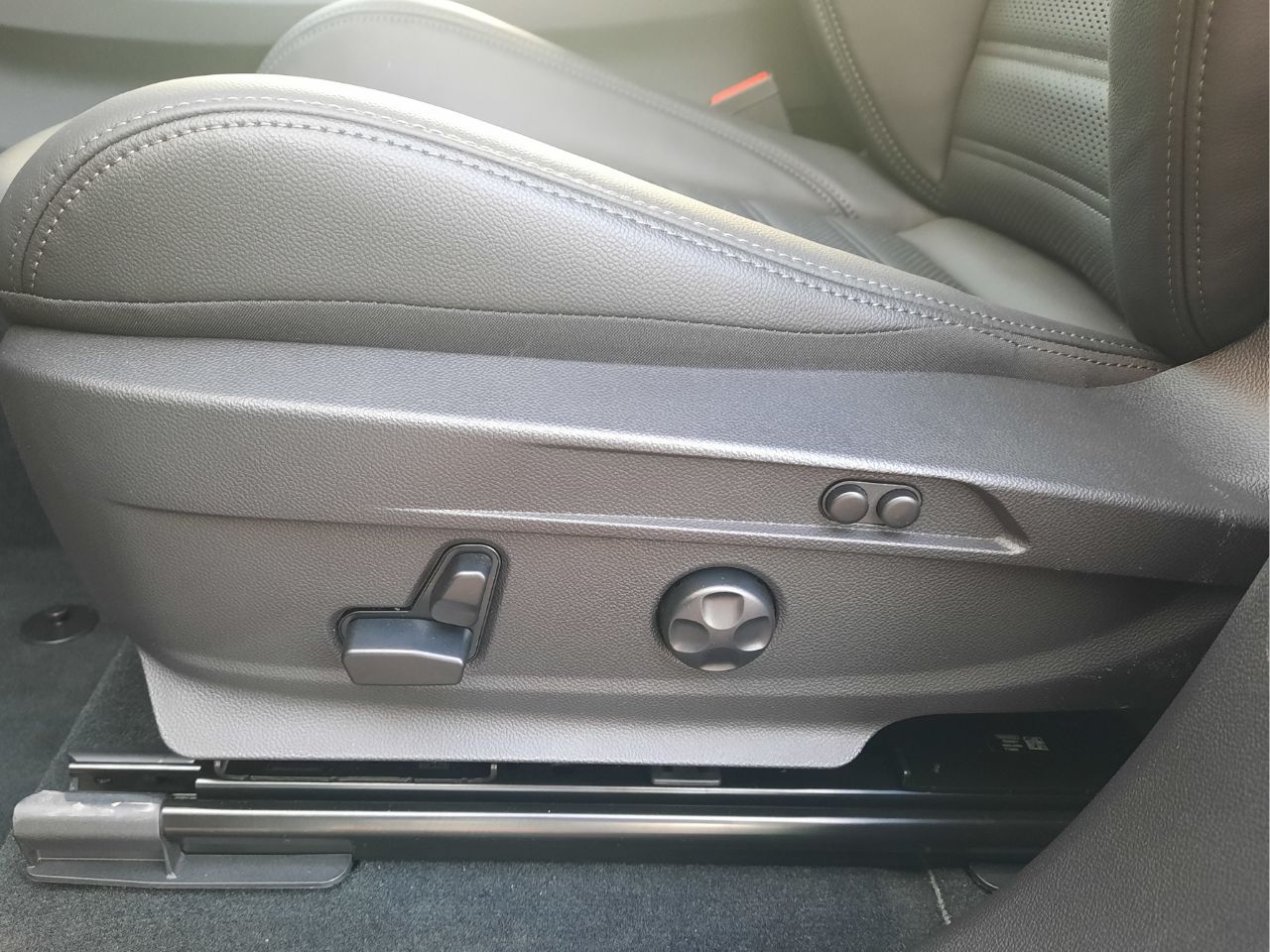 Foto Alfa Romeo Stelvio 23