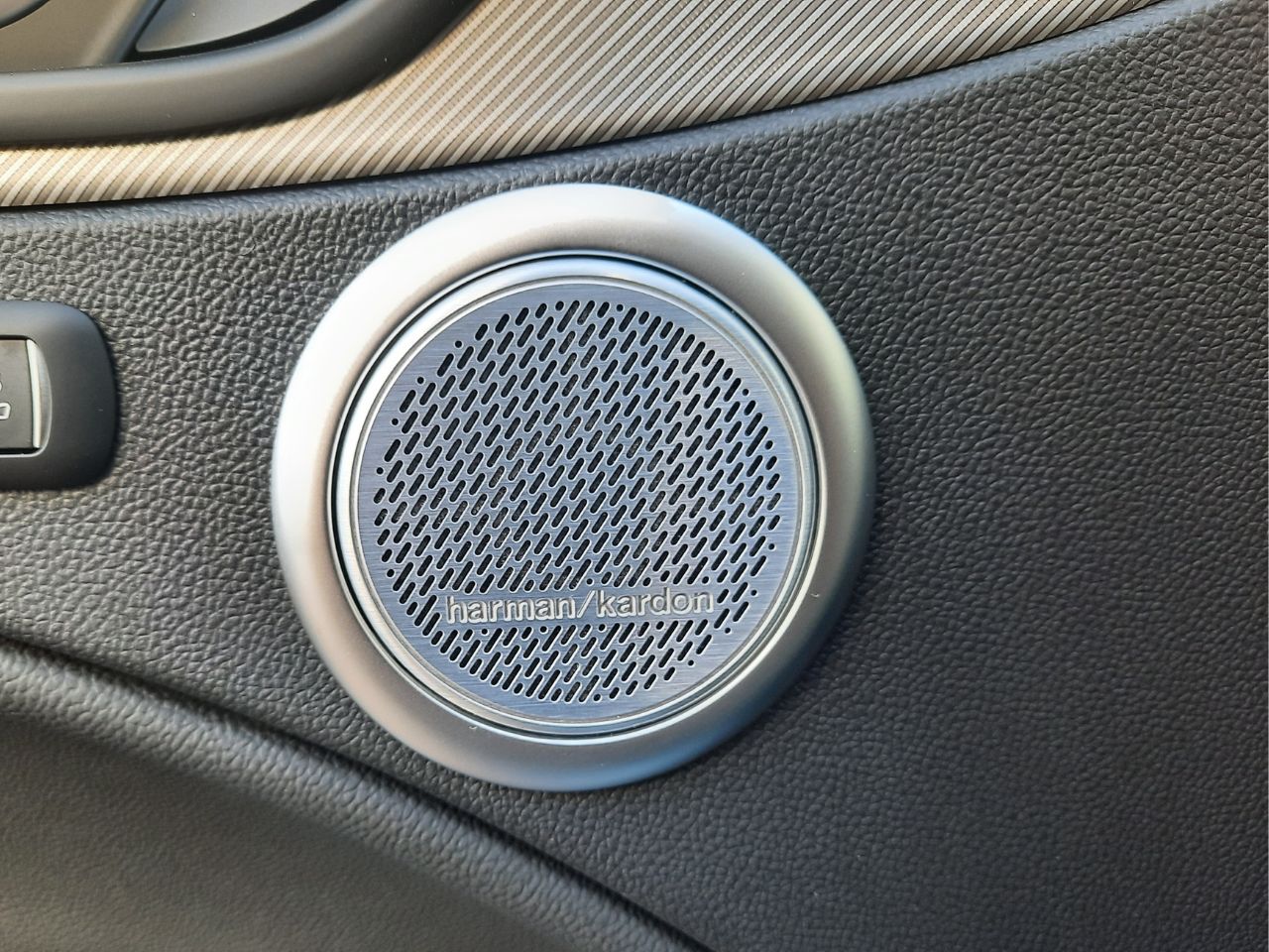 Foto Alfa Romeo Stelvio 25