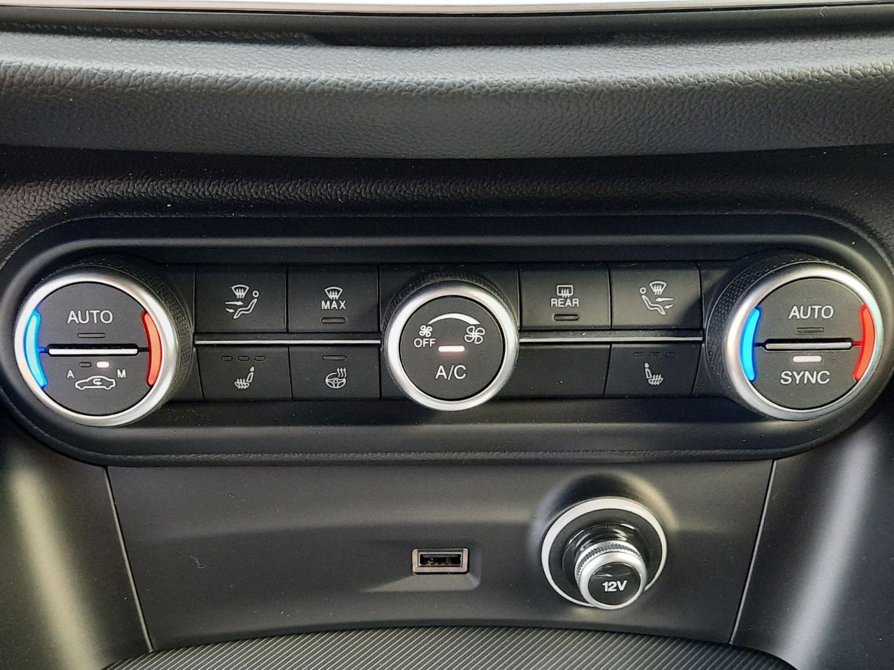 Foto Alfa Romeo Stelvio 30