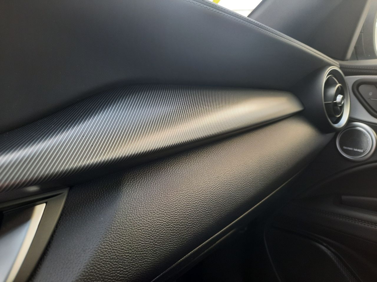 Foto Alfa Romeo Stelvio 32