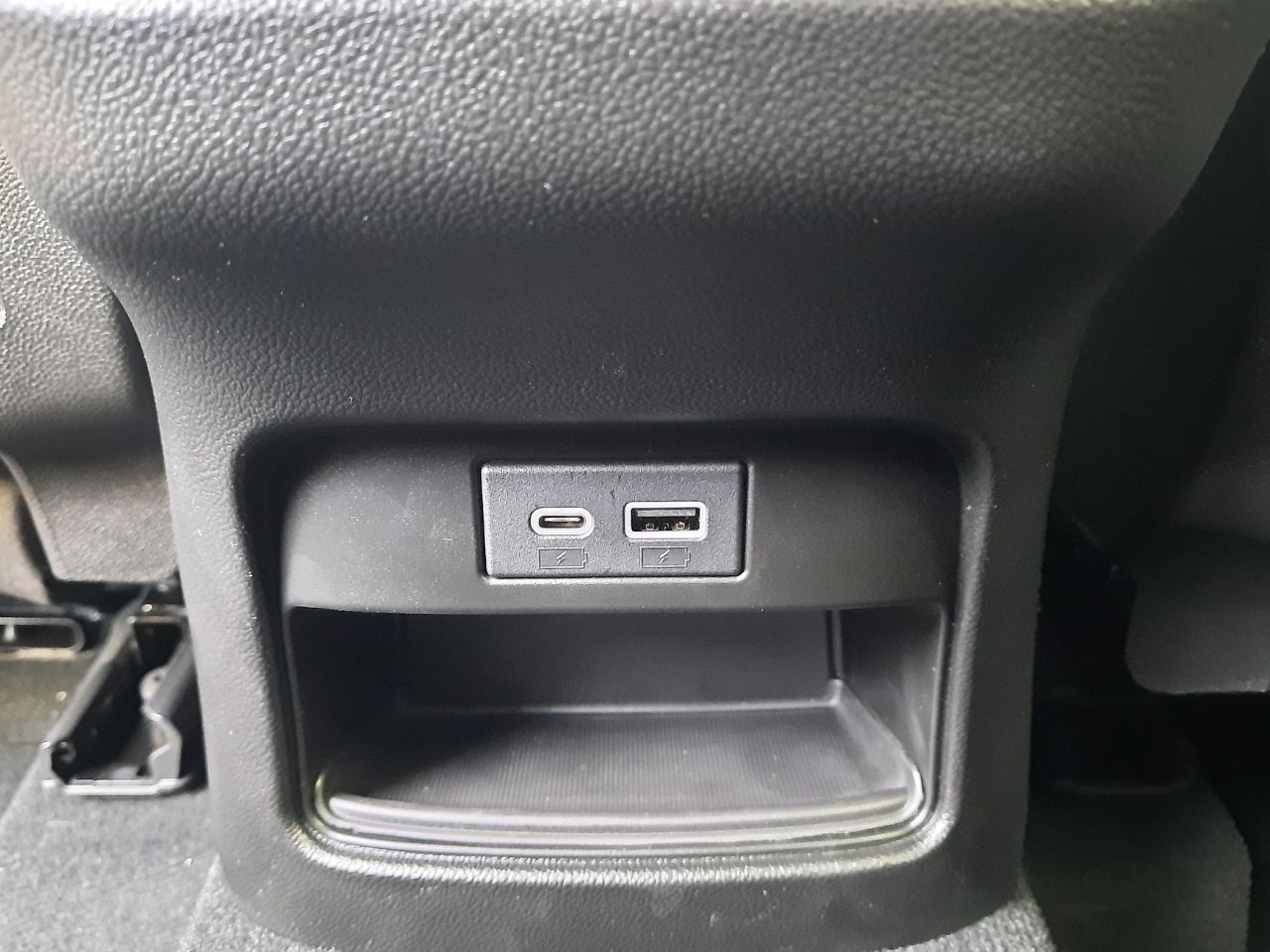 Foto Alfa Romeo Stelvio 37