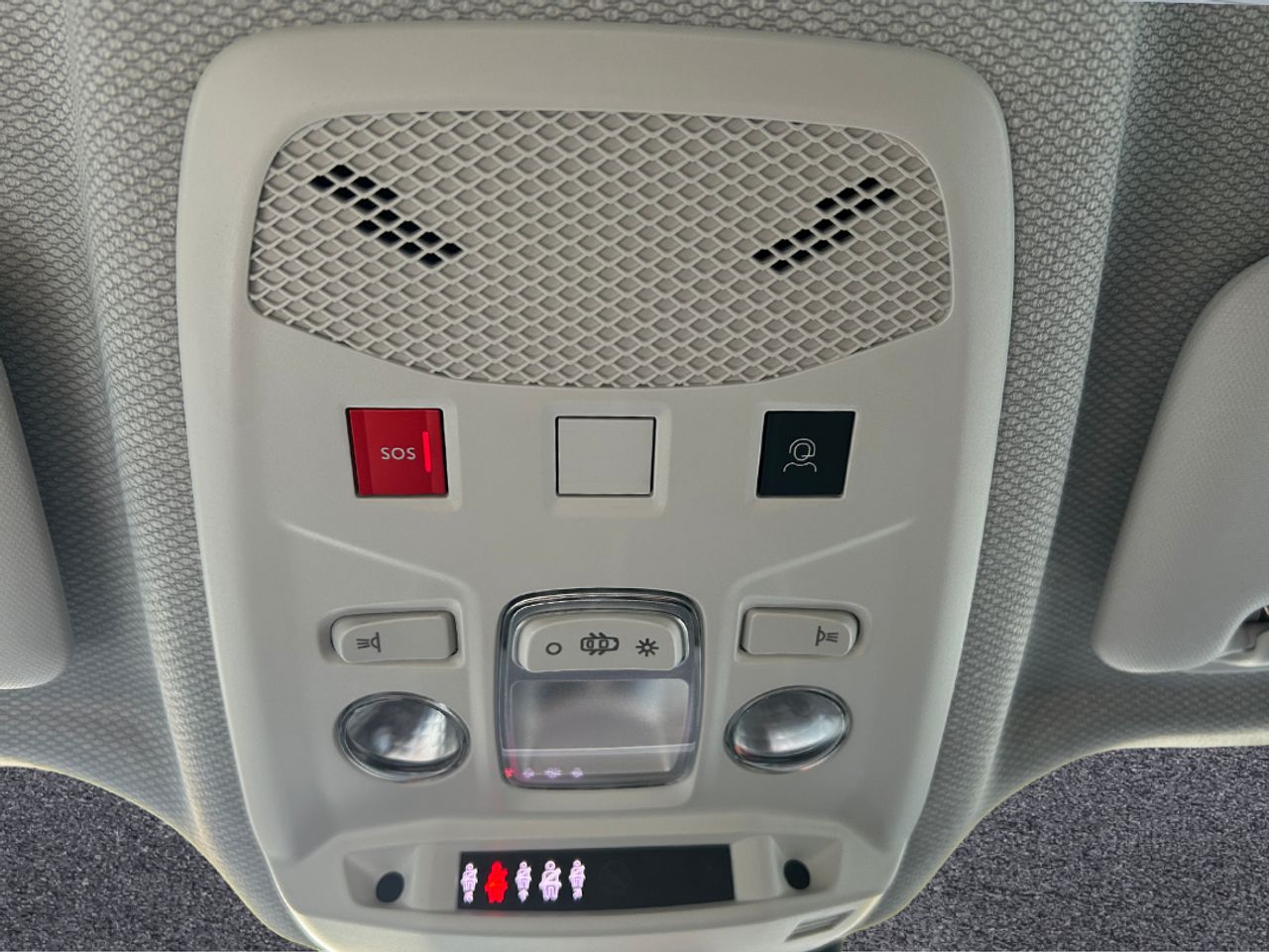 Foto Jeep Avenger 31
