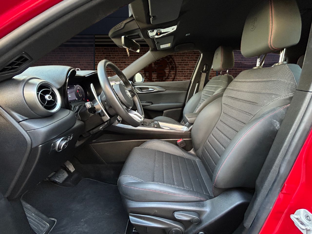 Foto Alfa Romeo Tonale 11