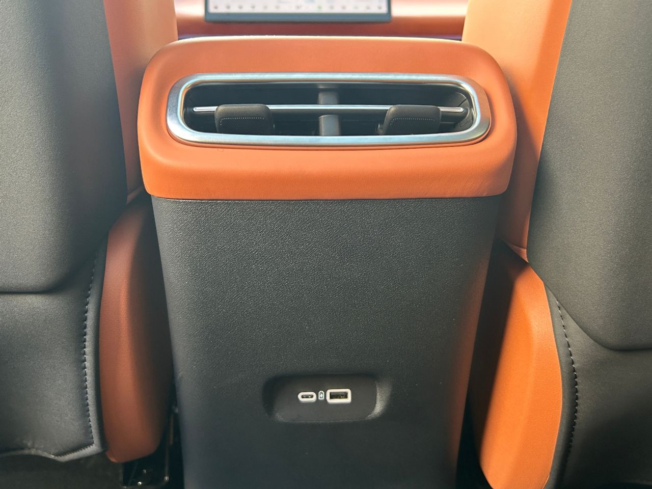 Foto Leapmotor C10 32