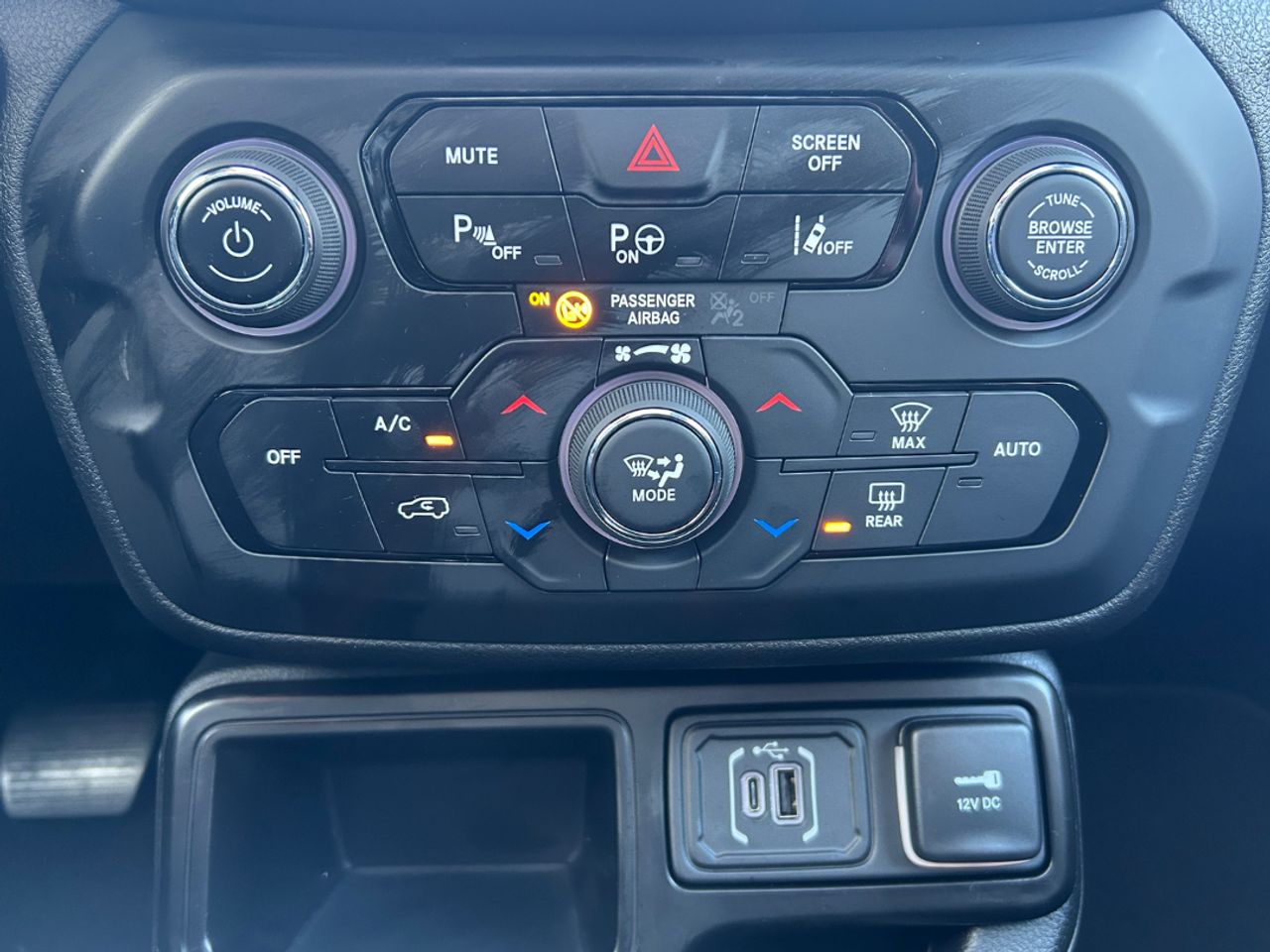 Foto Jeep Renegade 26