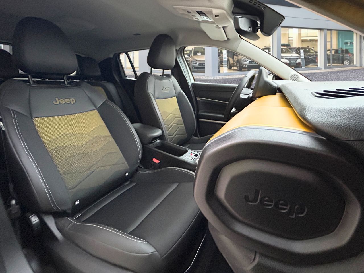 Foto Jeep Avenger 13